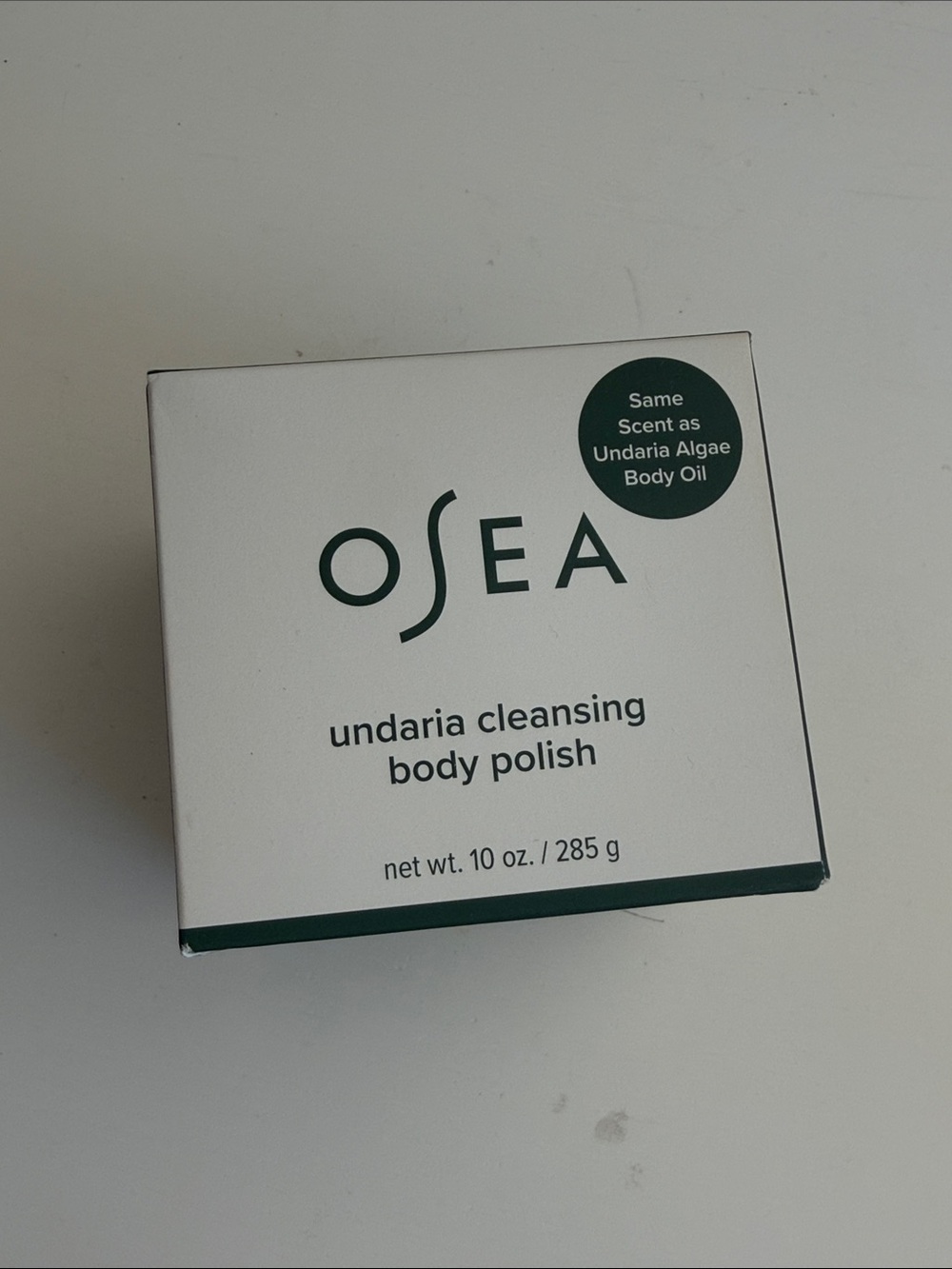 Sea Undaria Cleansing Body Polish - White & Dark Green
